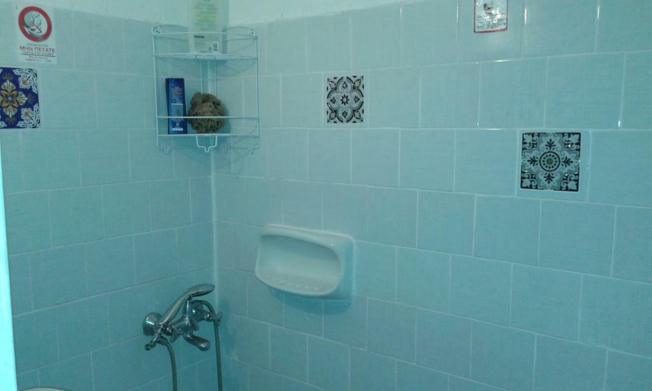Αmmos Rooms Palaiochora Esterno foto