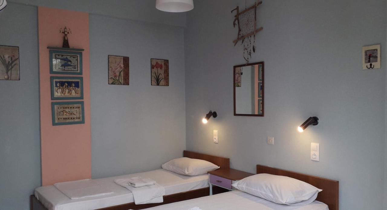 Αmmos Rooms Palaiochora Esterno foto